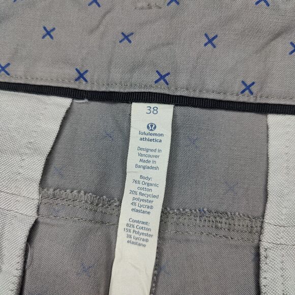 Lululemon Mens 38" Casual Chino All Over Print 10" Inseam Shorts Gray Logo Golf - Picture 4 of 6